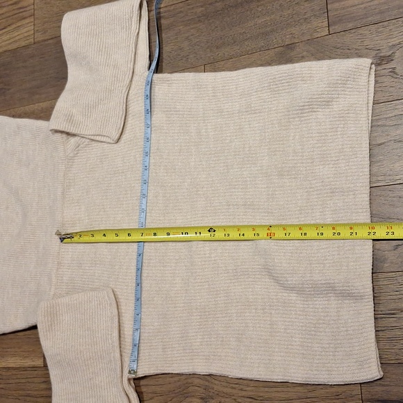 [S/M] H & M big cowlneck or off shoulder - Picture 6 of 6